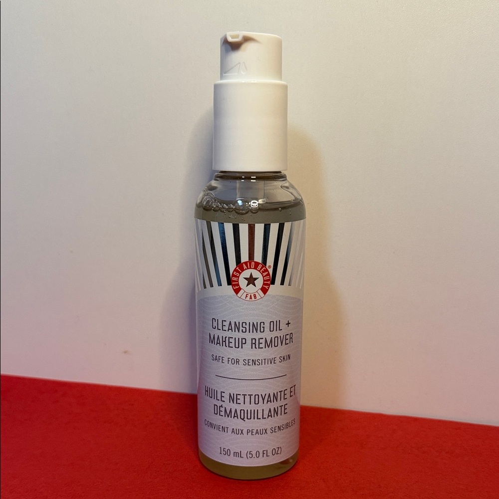 First Aid Beauty Makeup Remover - White and Red Design